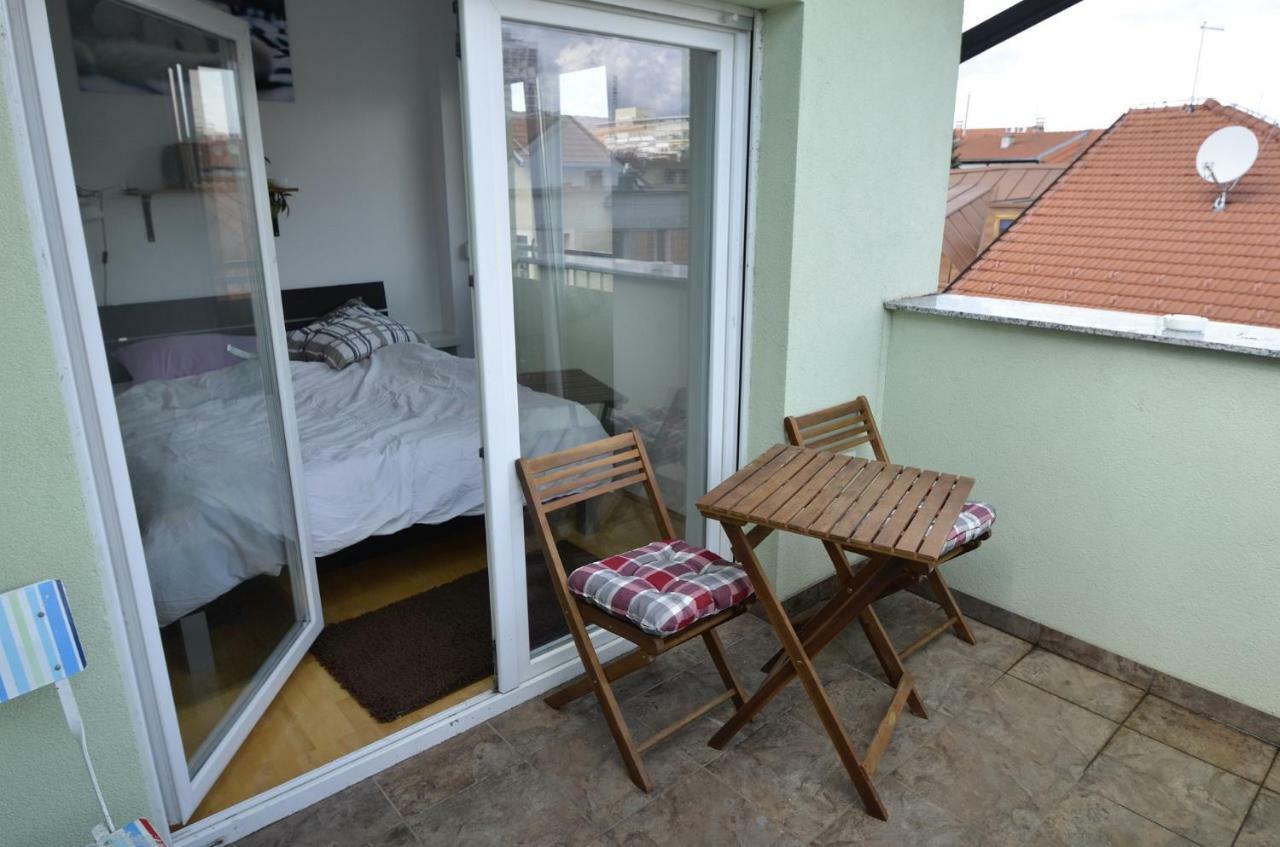 Simpa Stan U Potkrovlju Zagreb Ngoại thất bức ảnh